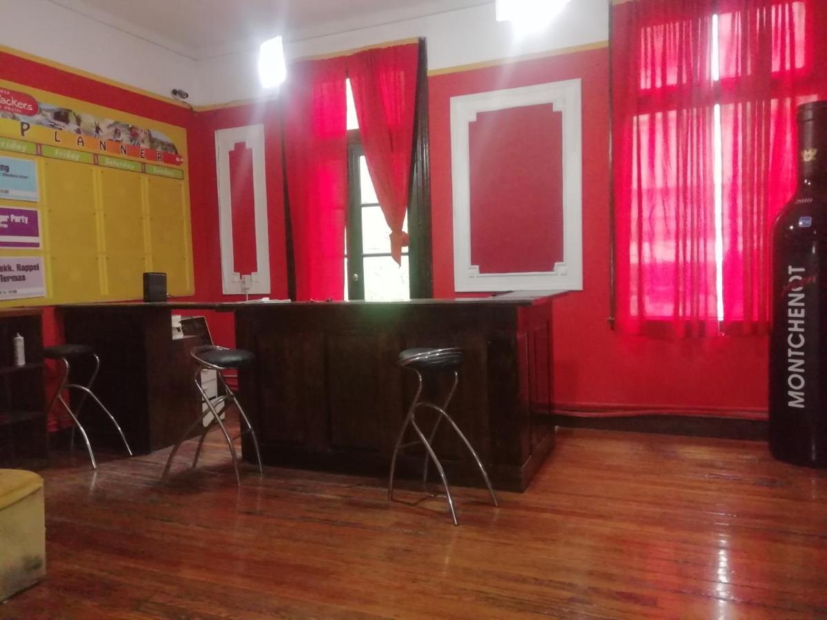 Katana Capsule Hostel 门多萨 外观 照片