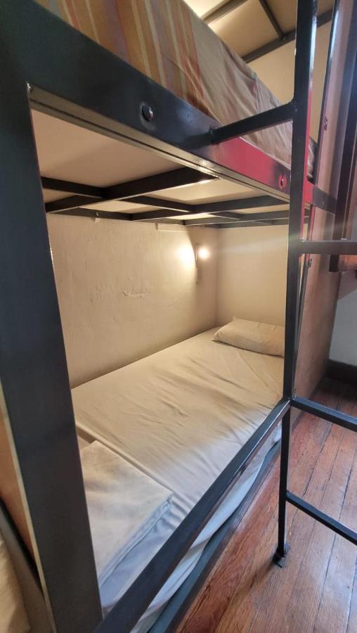 Katana Capsule Hostel 门多萨 外观 照片