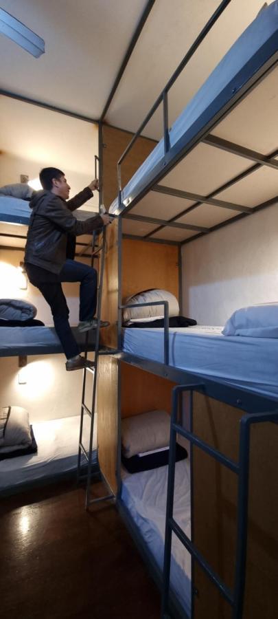 Katana Capsule Hostel 门多萨 外观 照片